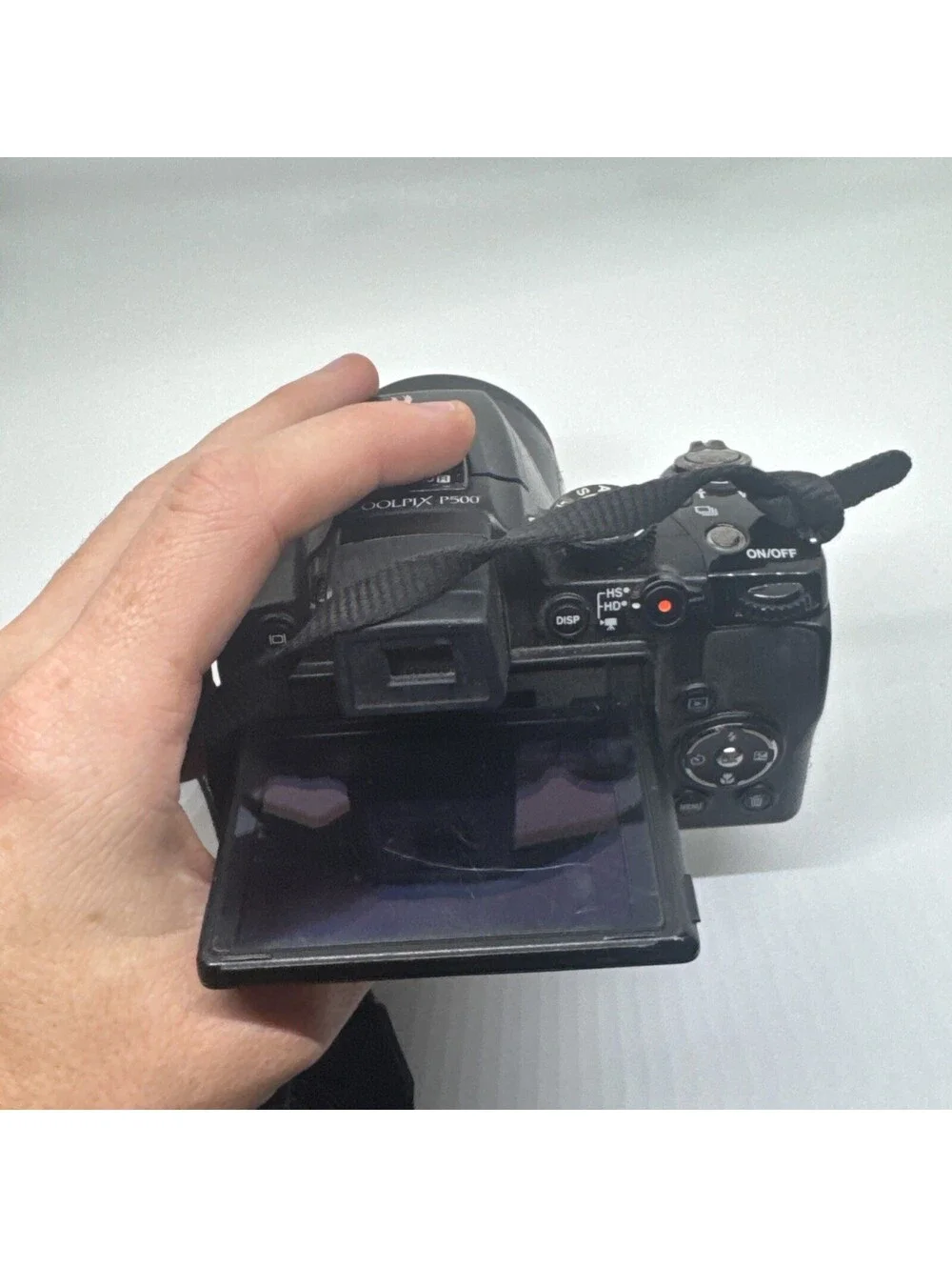 Nikon comes battery
